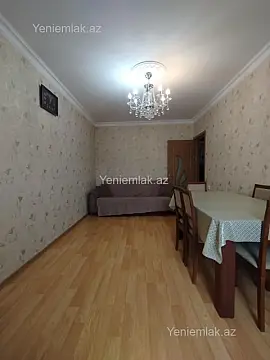 Satılır 4 otaqlı köhnə tikili 110 m²