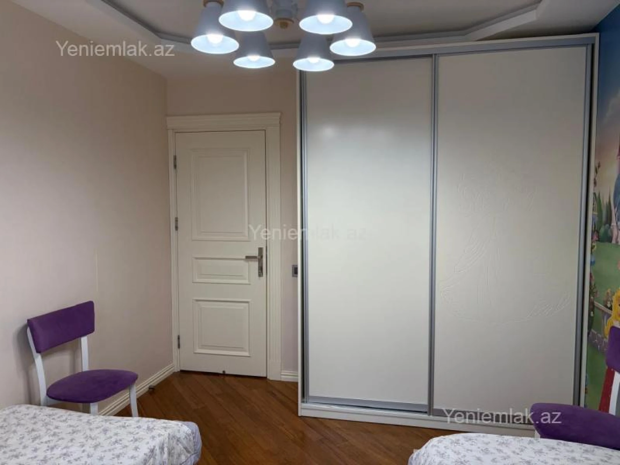 Satılır 3 otaqlı köhnə tikili 80 m²