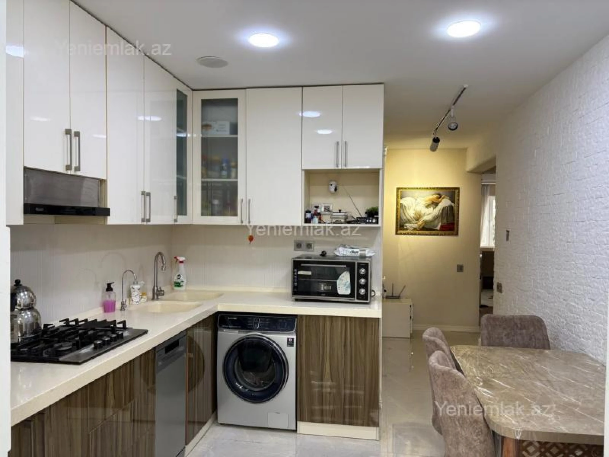 Satılır 3 otaqlı köhnə tikili 80 m²
