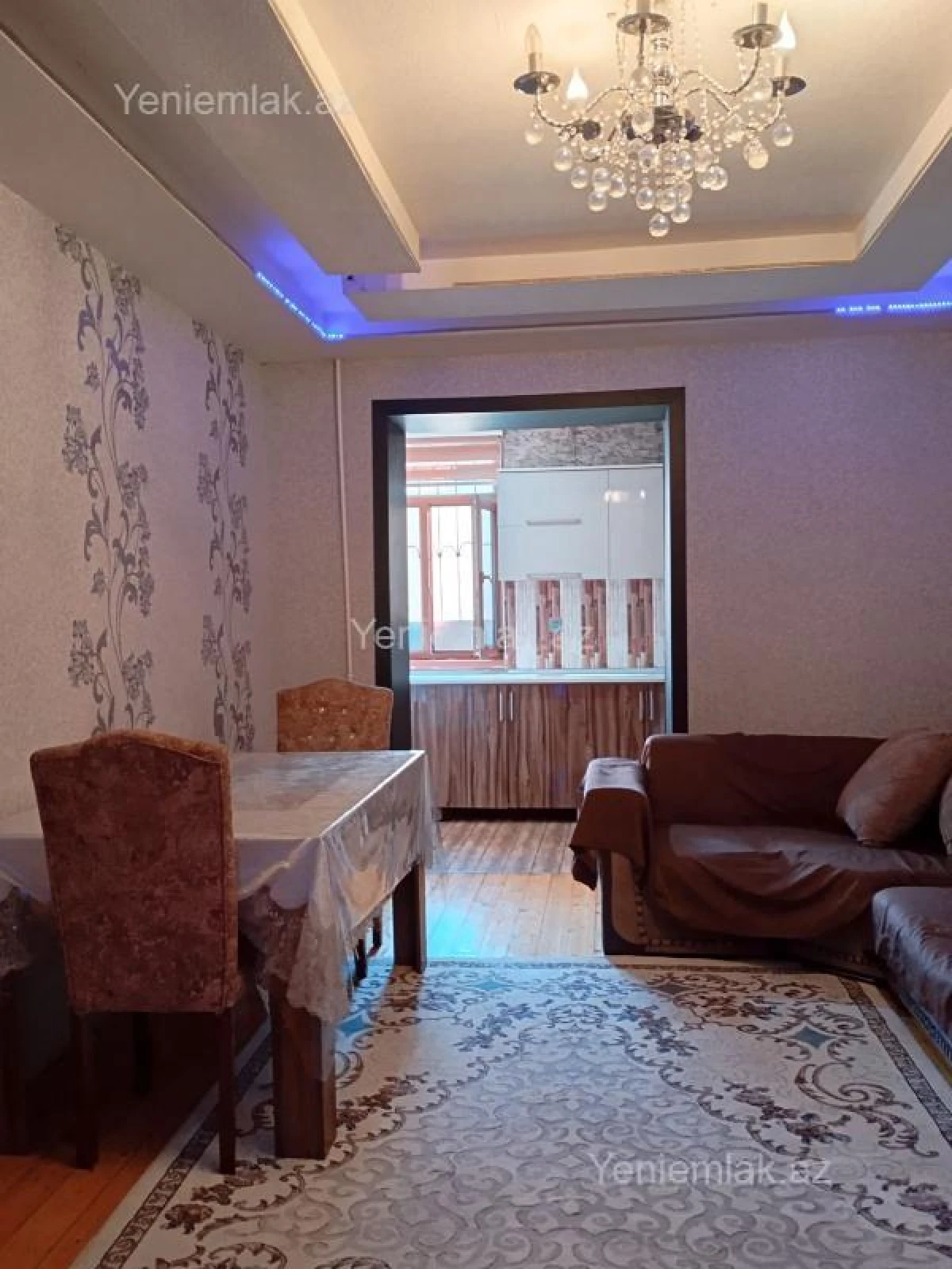 Satılır 3 otaqlı köhnə tikili 52 m²