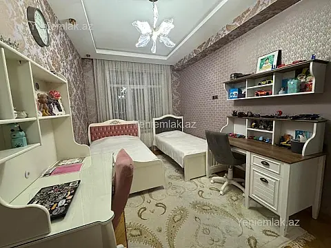 Satılır 3 otaqlı yeni tikili 140 m²