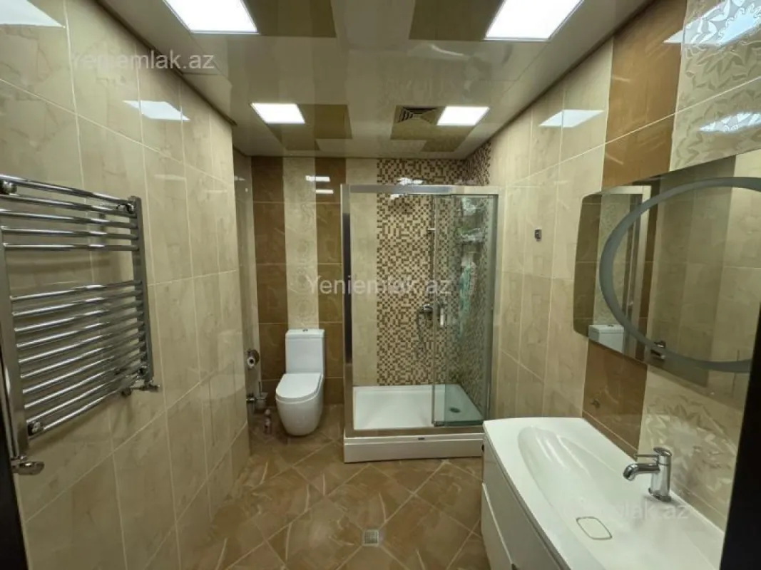 Satılır 3 otaqlı yeni tikili 140 m²