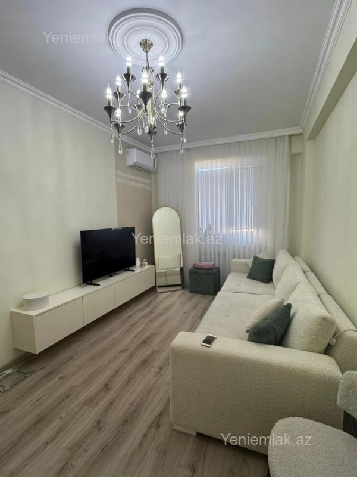 Satılır 1 otaqlı yeni tikili 42 m²