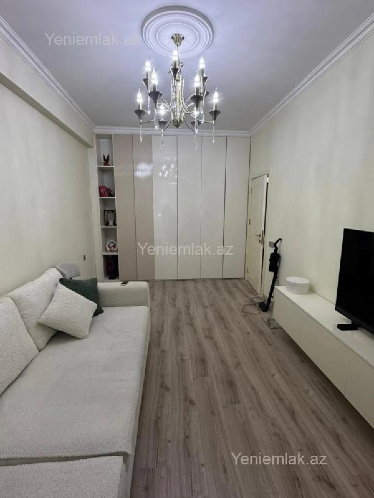 Satılır 1 otaqlı yeni tikili 42 m²