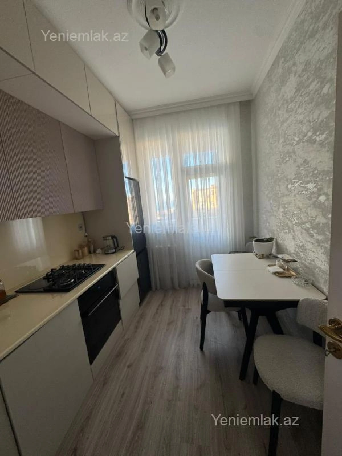 Satılır 1 otaqlı yeni tikili 42 m²