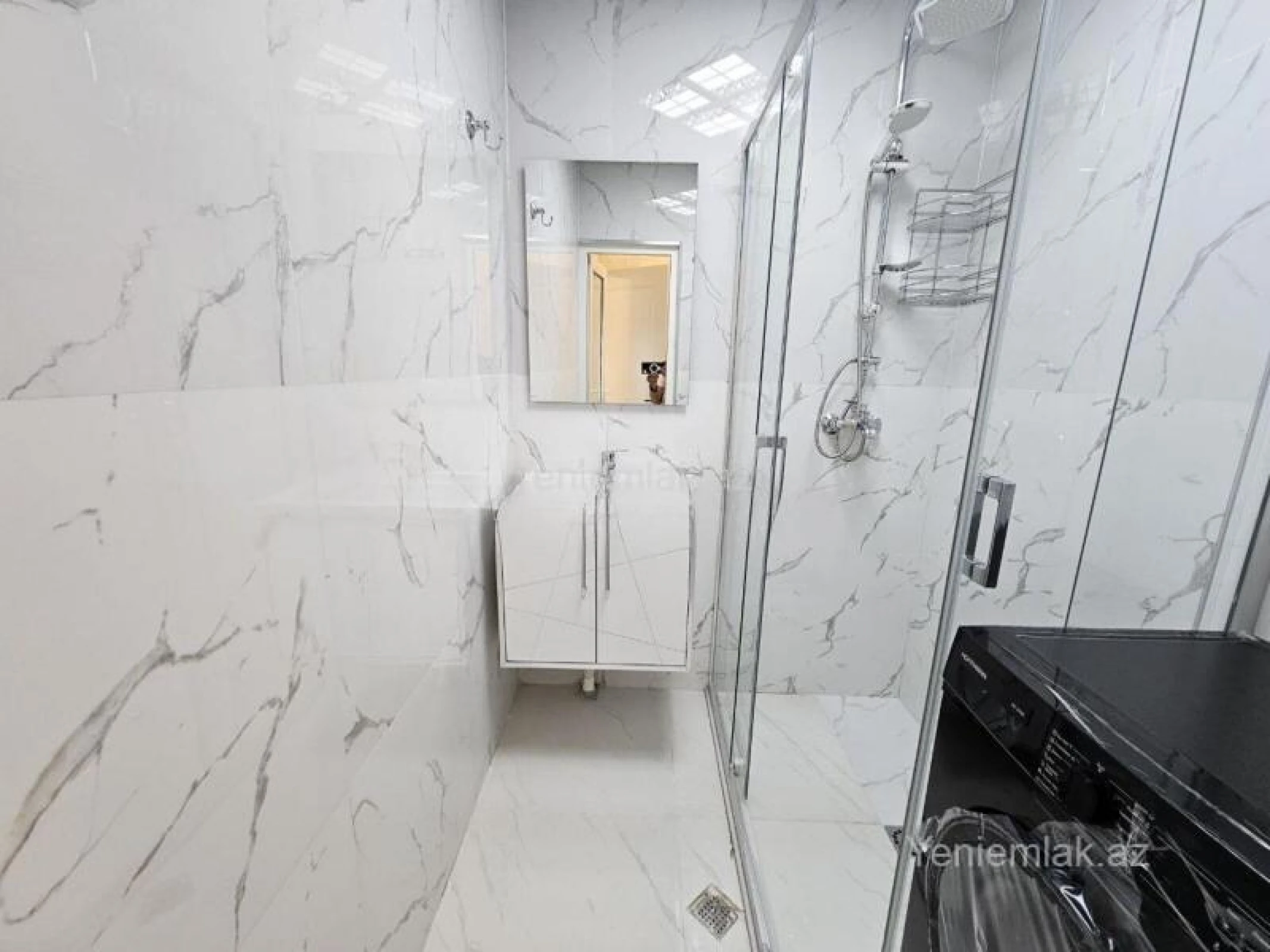 Satılır 2 otaqlı köhnə tikili 55 m²