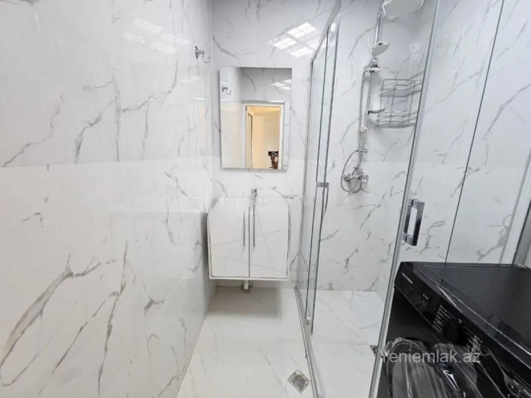 Satılır 2 otaqlı köhnə tikili 55 m²