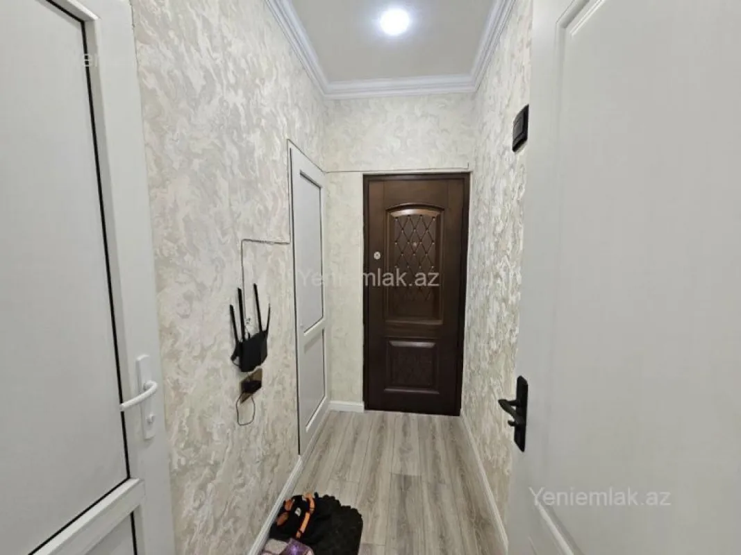 Satılır 2 otaqlı köhnə tikili 55 m²
