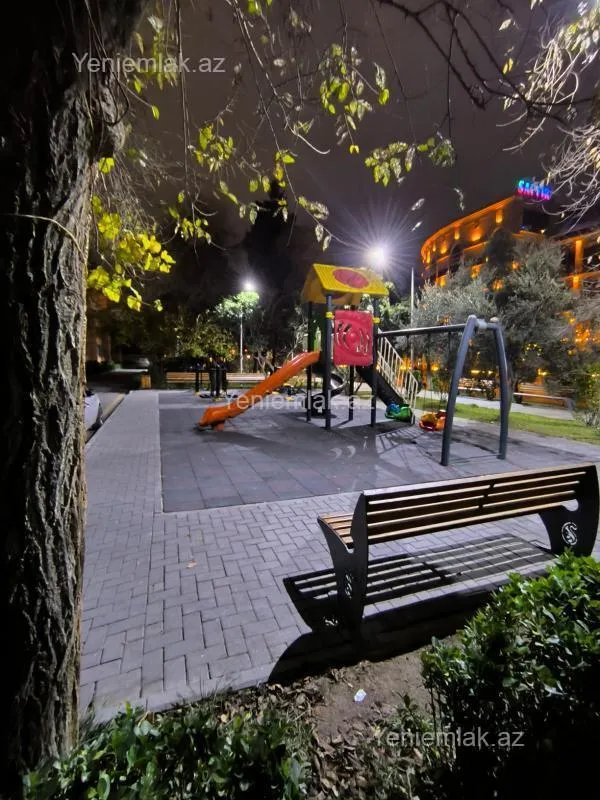 Satılır 3 otaqlı yeni tikili 83 m²