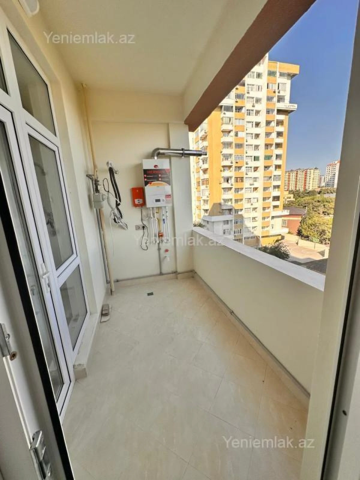 Satılır 3 otaqlı yeni tikili 83 m²