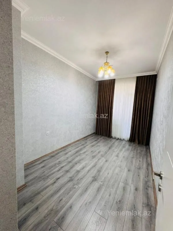 Satılır 3 otaqlı yeni tikili 70 m²