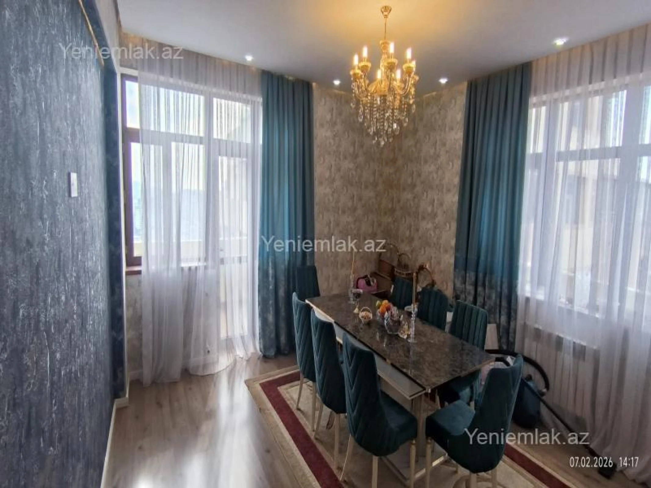 Satılır 3 otaqlı yeni tikili 125 m²