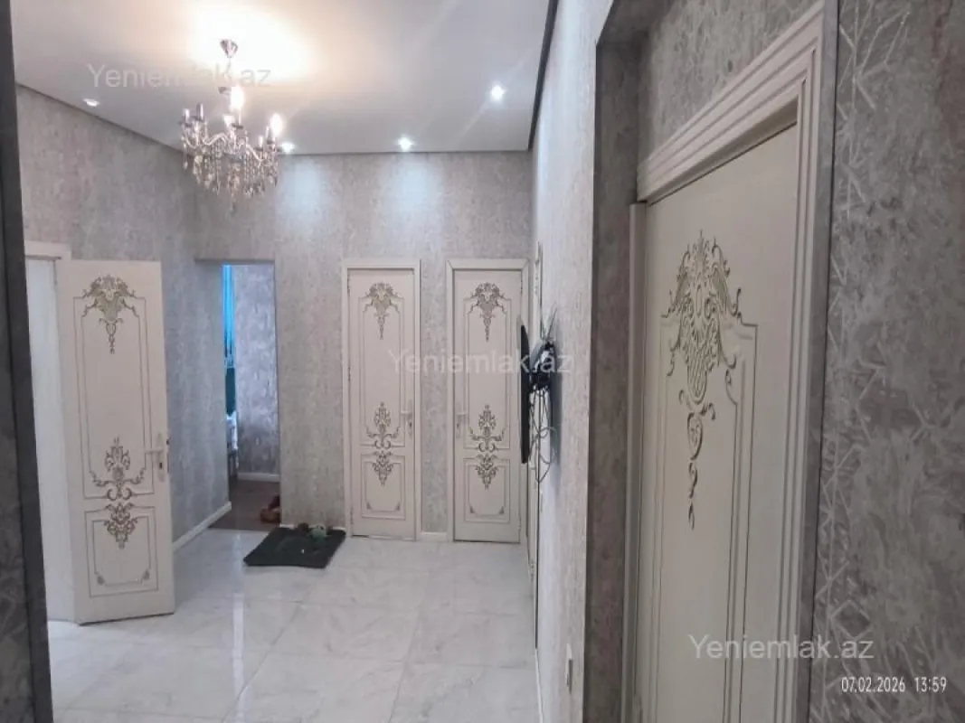 Satılır 3 otaqlı yeni tikili 125 m²