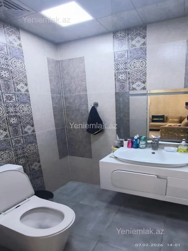 Satılır 3 otaqlı yeni tikili 125 m²