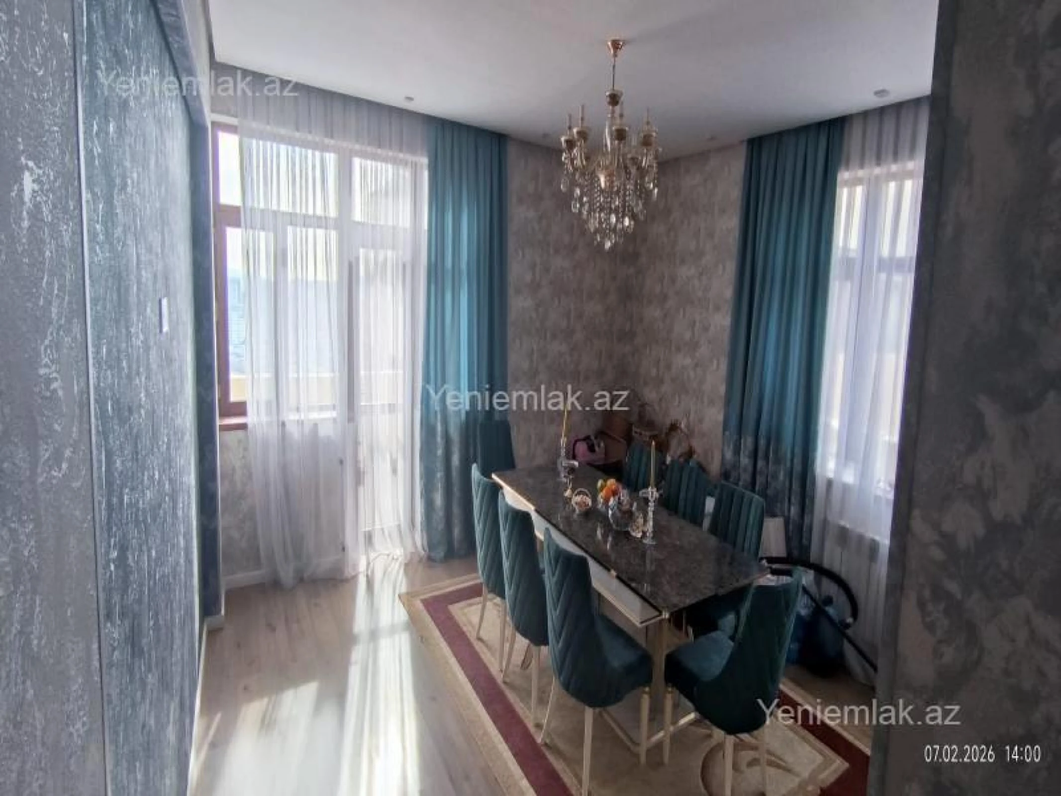 Satılır 3 otaqlı yeni tikili 125 m²