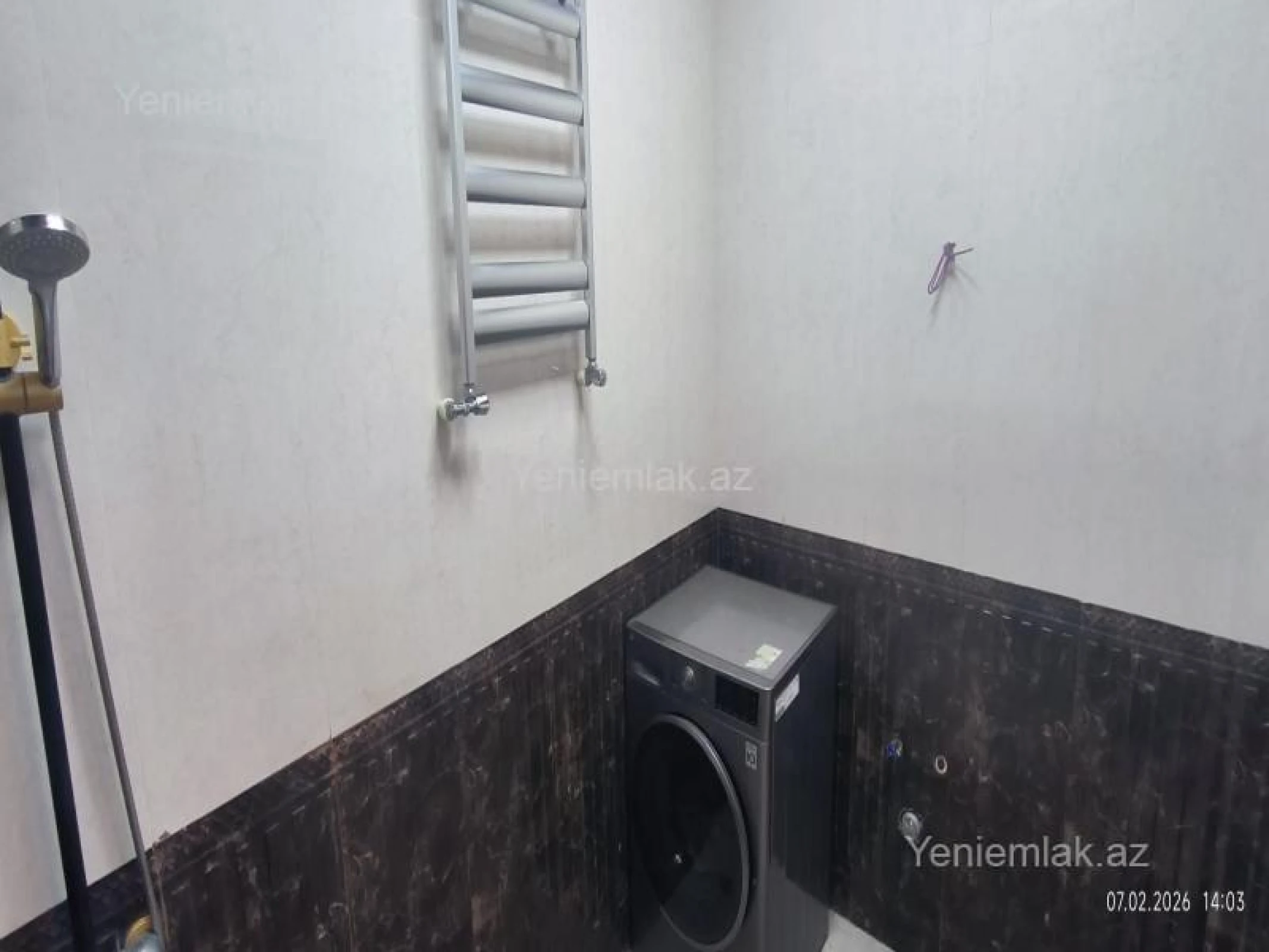 Satılır 3 otaqlı yeni tikili 125 m²