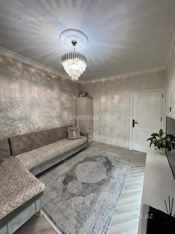 Satılır 3 otaqlı köhnə tikili 80 m²