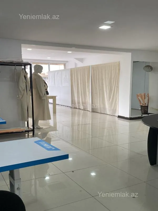 Satılır 1 otaqlı obyekt 115 m²