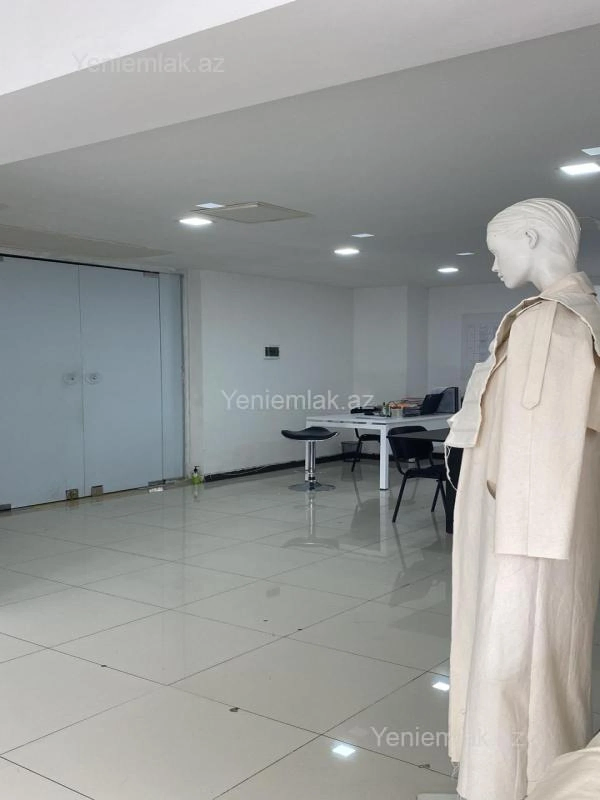 Satılır 1 otaqlı obyekt 115 m²