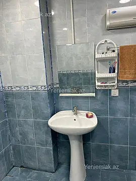 Satılır 3 otaqlı yeni tikili 100 m²