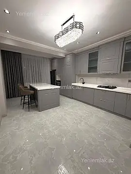 Satılır 3 otaqlı yeni tikili 140 m²
