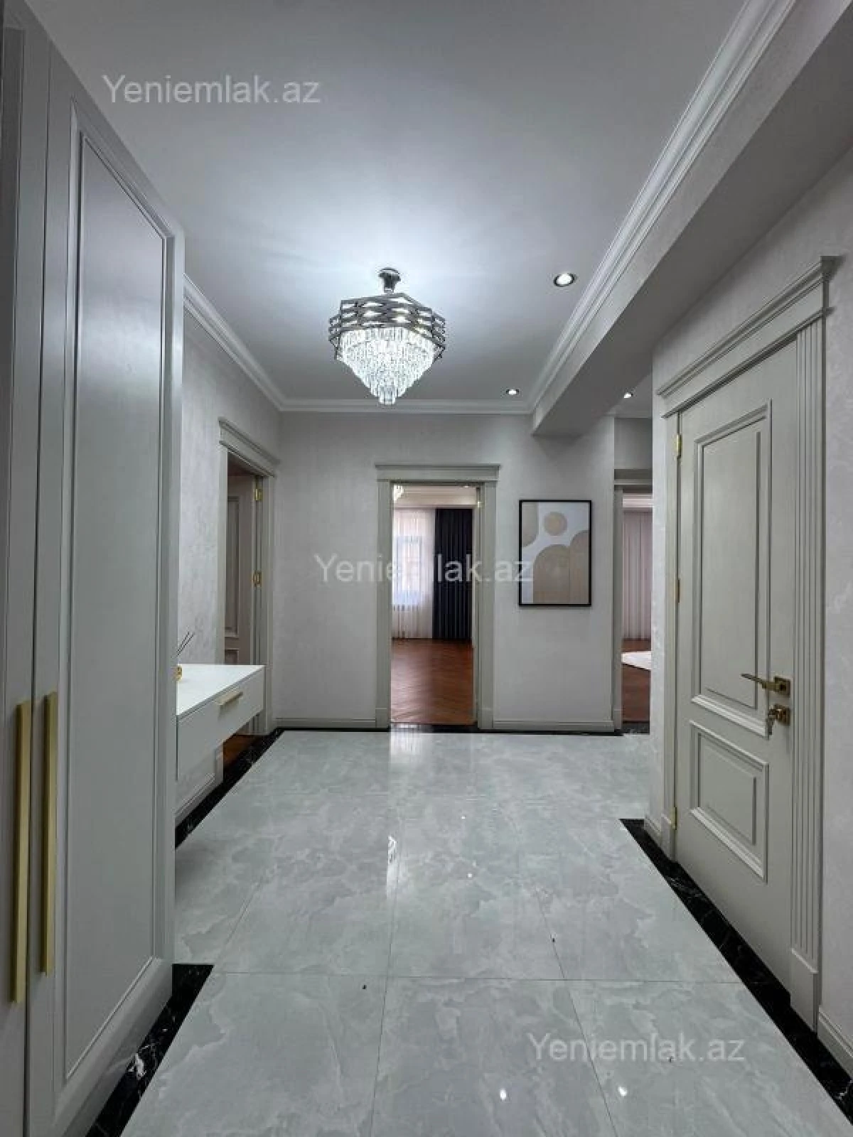 Satılır 3 otaqlı yeni tikili 140 m²