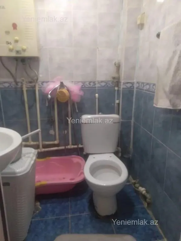Satılır 2 otaqlı köhnə tikili 80 m²