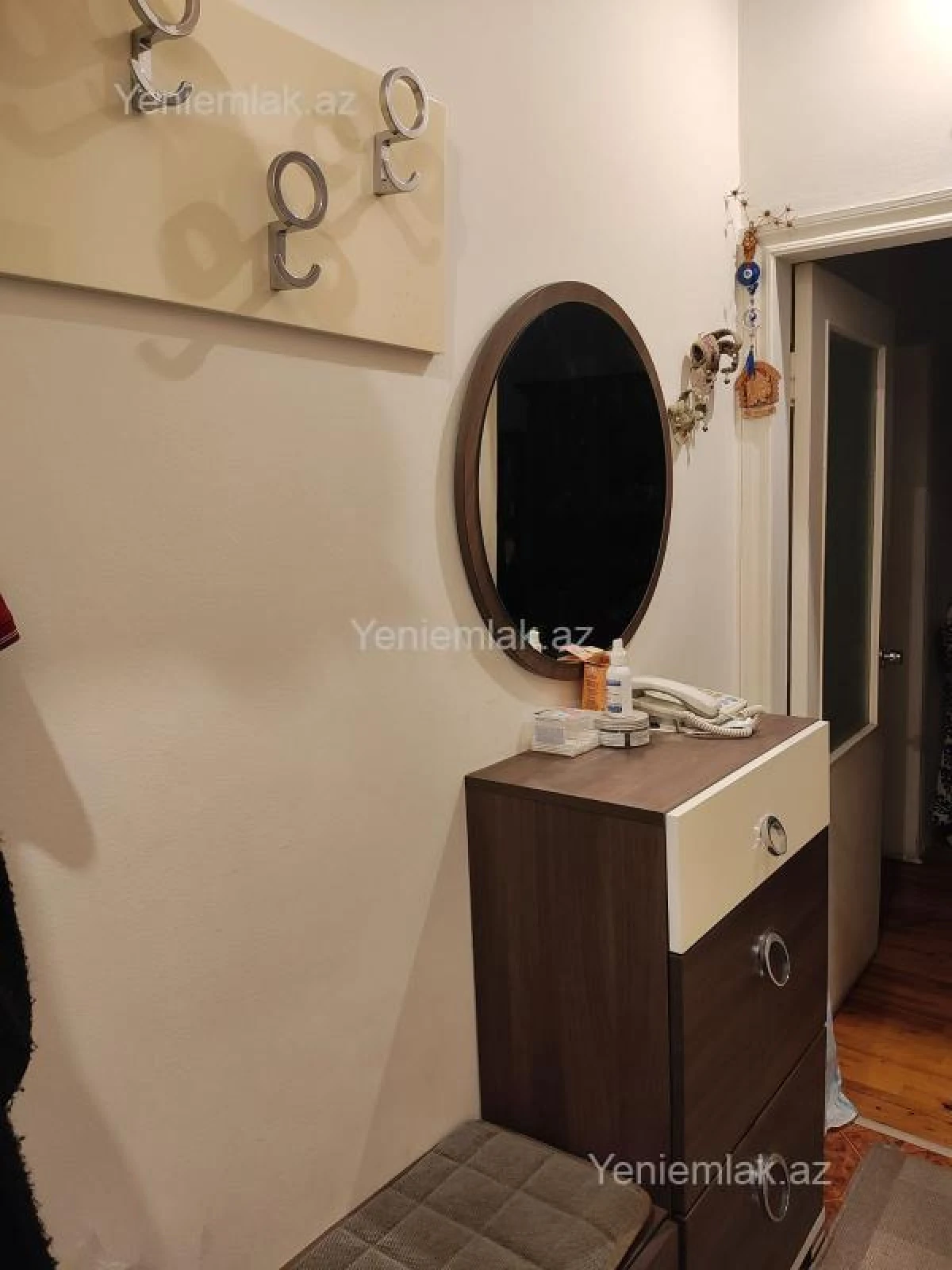 Satılır 2 otaqlı köhnə tikili 60 m²