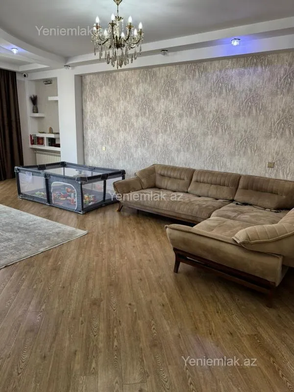 Satılır 4 otaqlı yeni tikili 185 m²