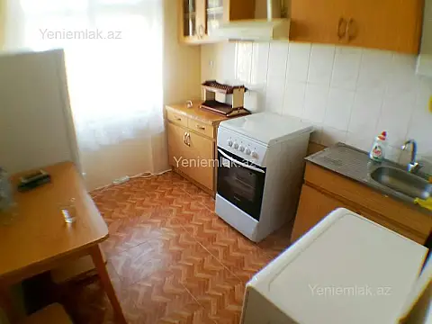 Satılır 2 otaqlı köhnə tikili 50 m²