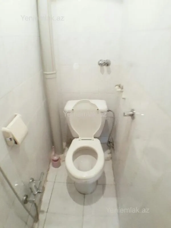 Satılır 2 otaqlı köhnə tikili 50 m²