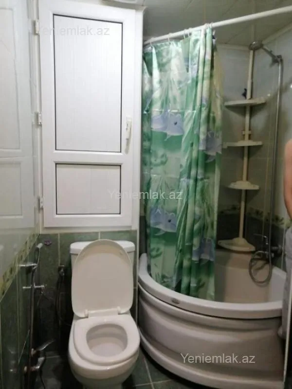 Satılır 3 otaqlı köhnə tikili 55 m²