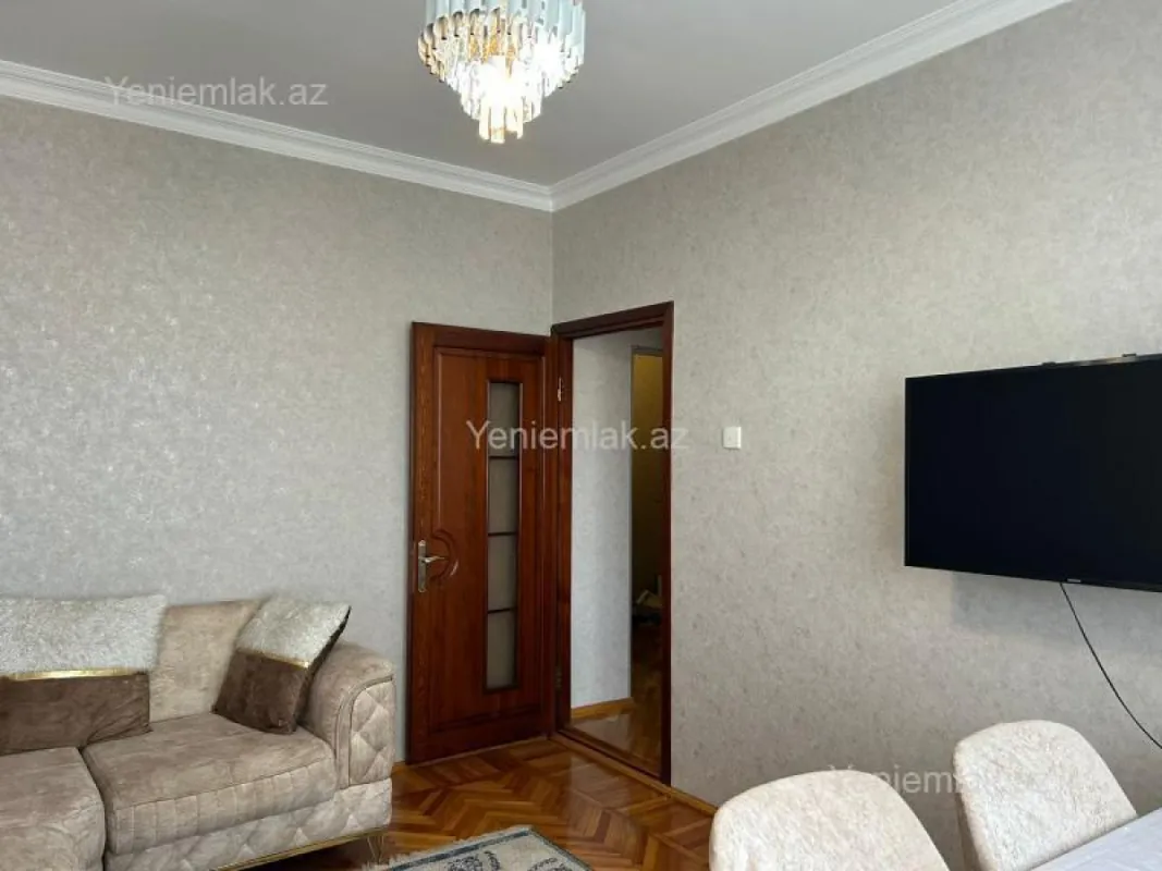 Satılır 3 otaqlı köhnə tikili 55 m²