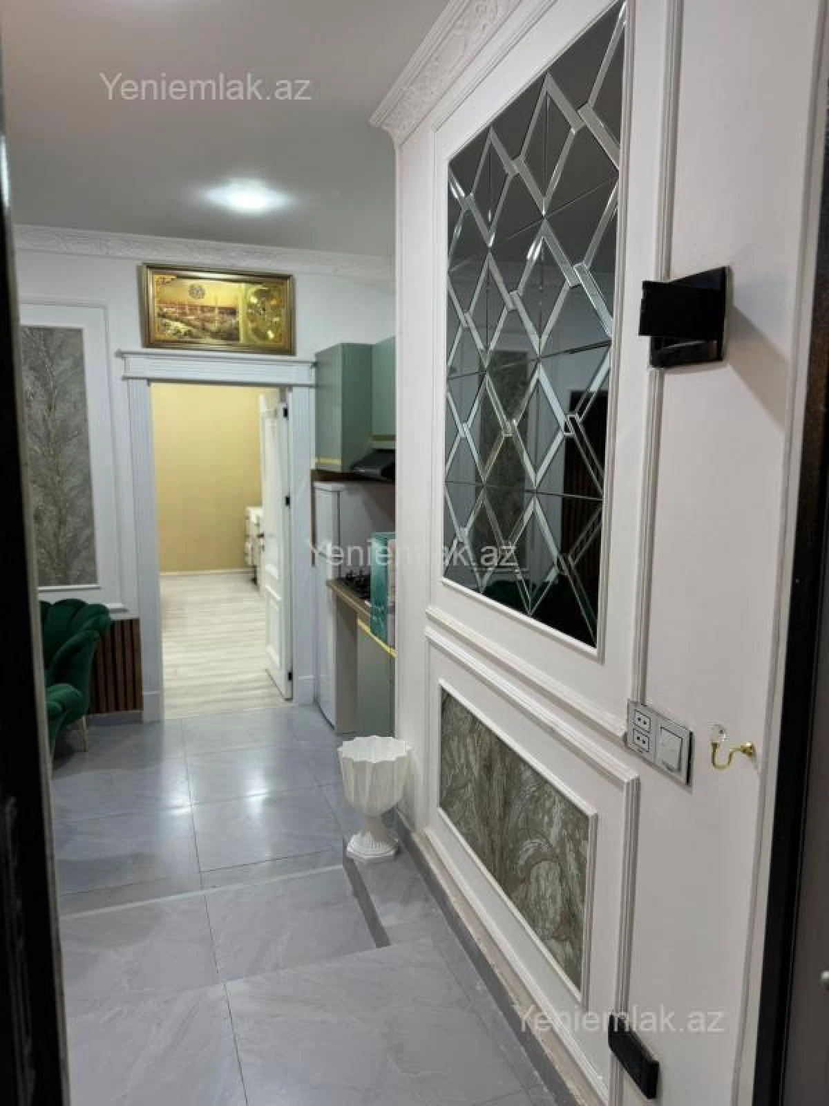 Satılır 1 otaqlı köhnə tikili 28 m²