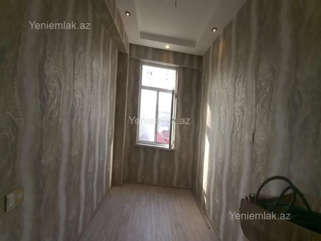 Satılır 3 otaqlı yeni tikili 60 m²