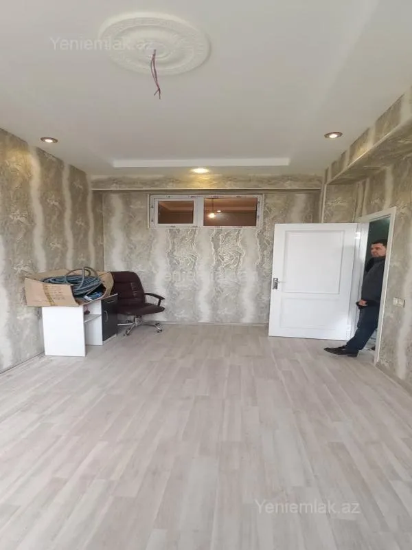 Satılır 3 otaqlı yeni tikili 60 m²