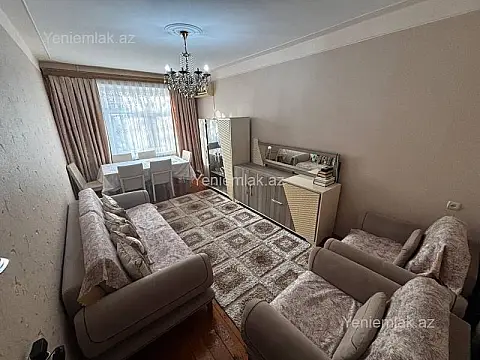 Satılır 3 otaqlı köhnə tikili 70 m²