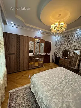 Satılır 6 otaqlı həyət evi 240 m²