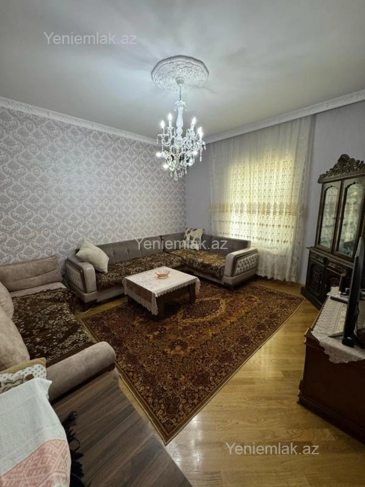 Satılır 6 otaqlı həyət evi 240 m²