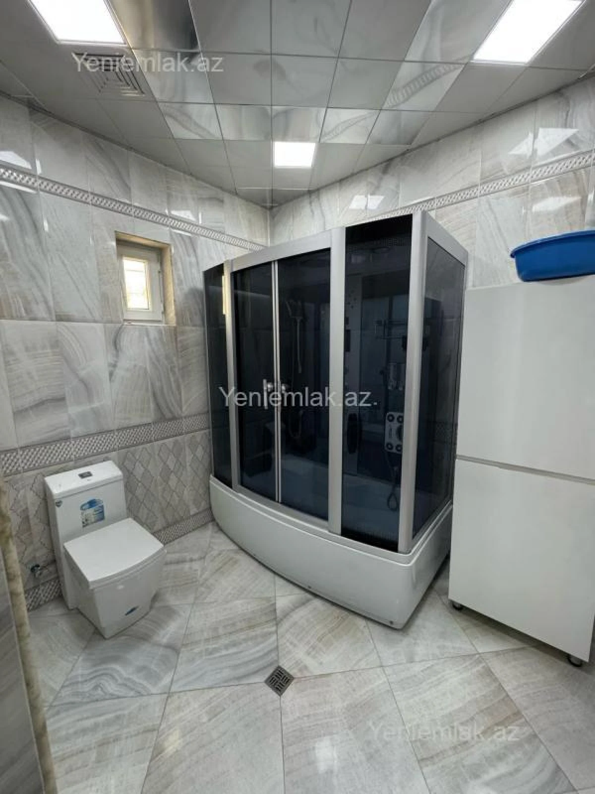 Satılır 6 otaqlı həyət evi 240 m²