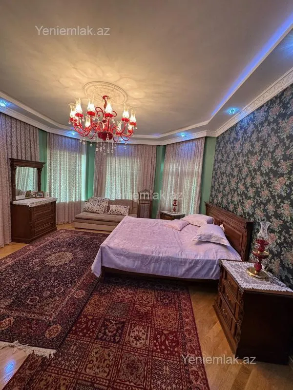Satılır 6 otaqlı həyət evi 240 m²