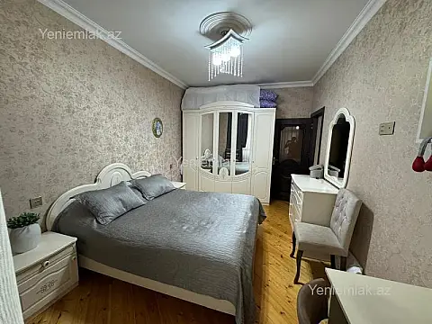 Satılır 2 otaqlı köhnə tikili 69 m²