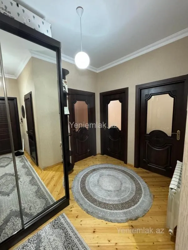 Satılır 2 otaqlı köhnə tikili 69 m²