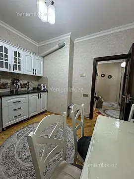 Satılır 2 otaqlı köhnə tikili 69 m²