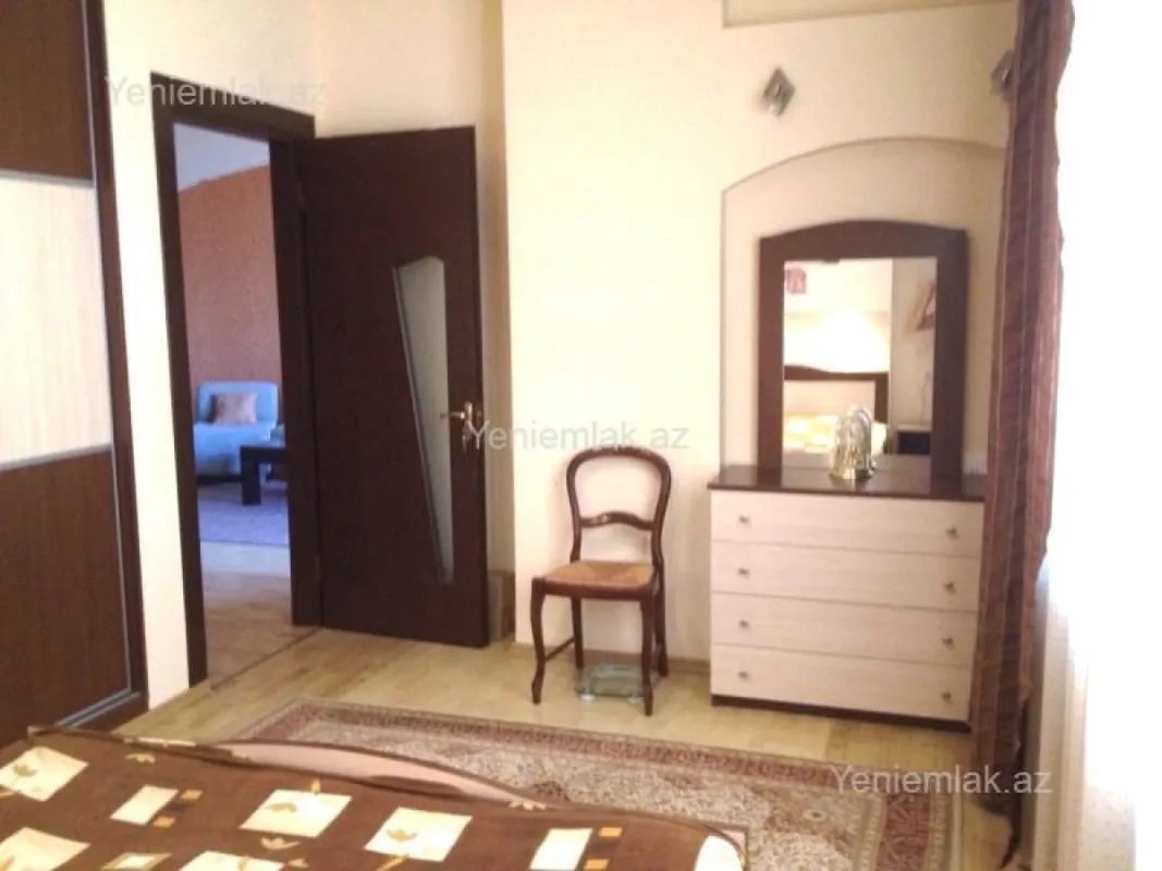 Satılır 3 otaqlı yeni tikili 100 m²