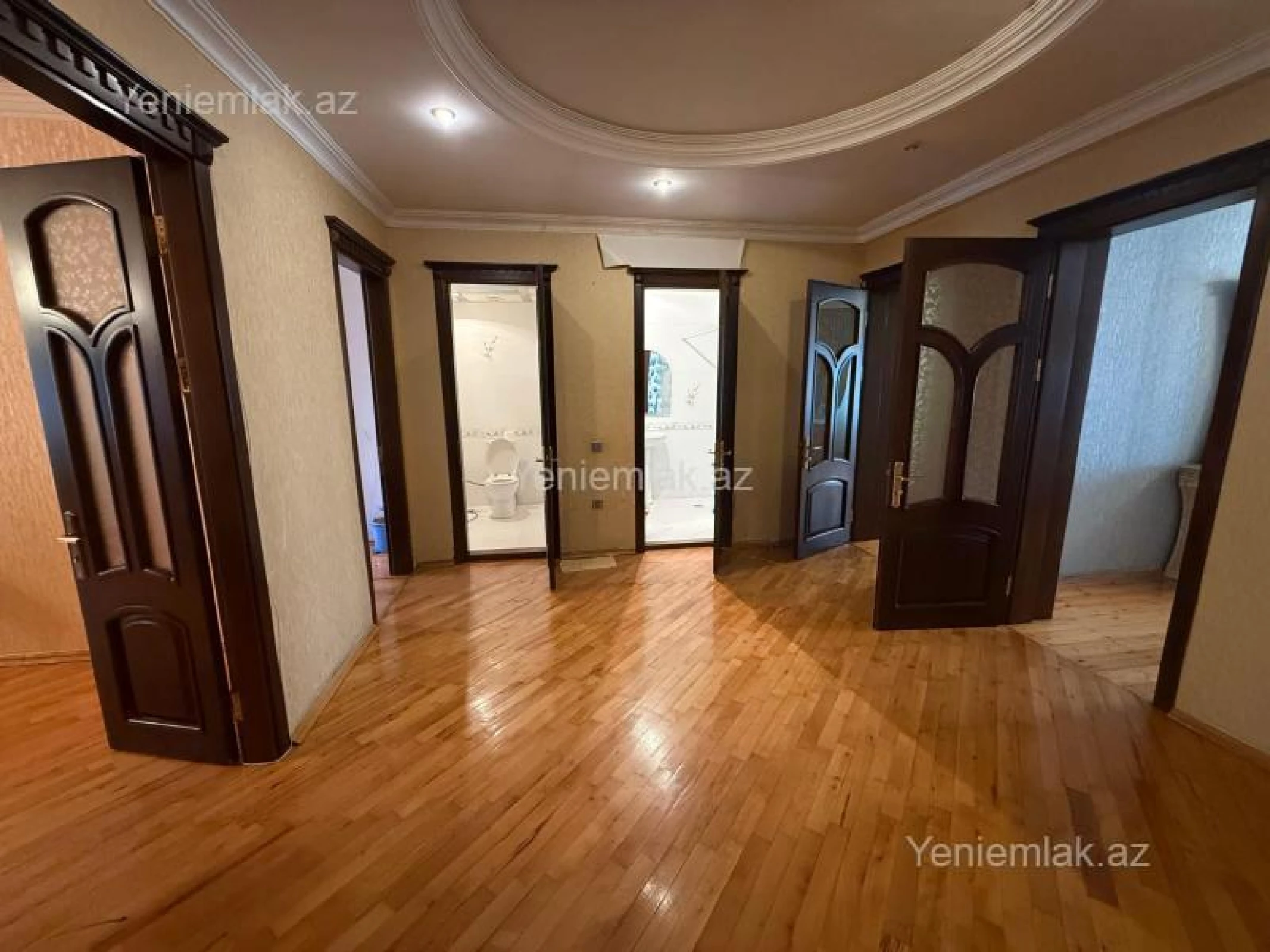 Satılır 3 otaqlı yeni tikili 130 m²