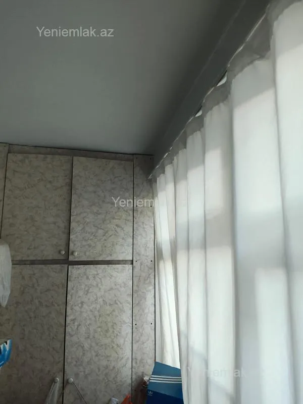 Satılır 2 otaqlı köhnə tikili 60 m²