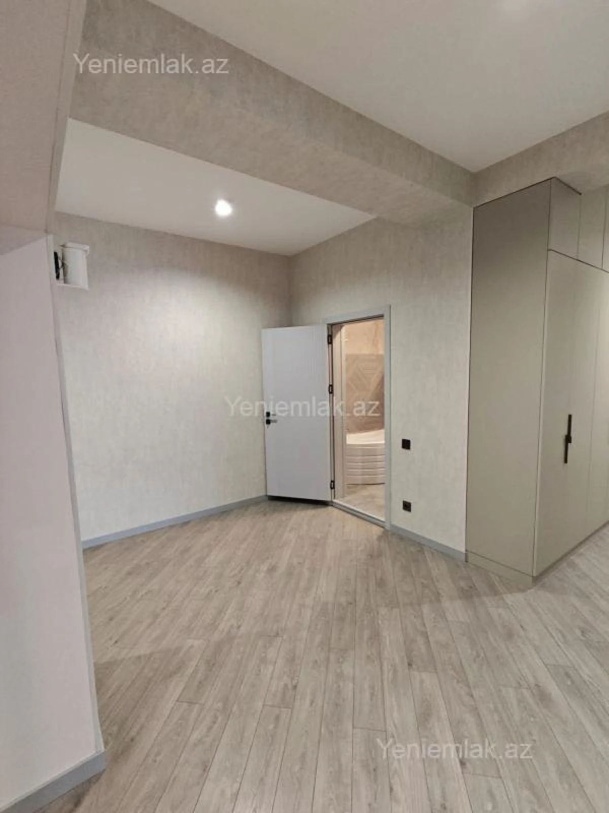 Satılır 4 otaqlı yeni tikili 126 m²