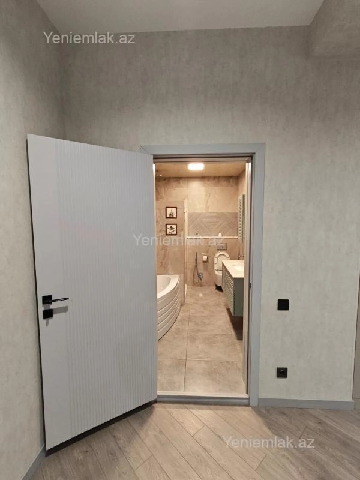 Satılır 4 otaqlı yeni tikili 126 m²