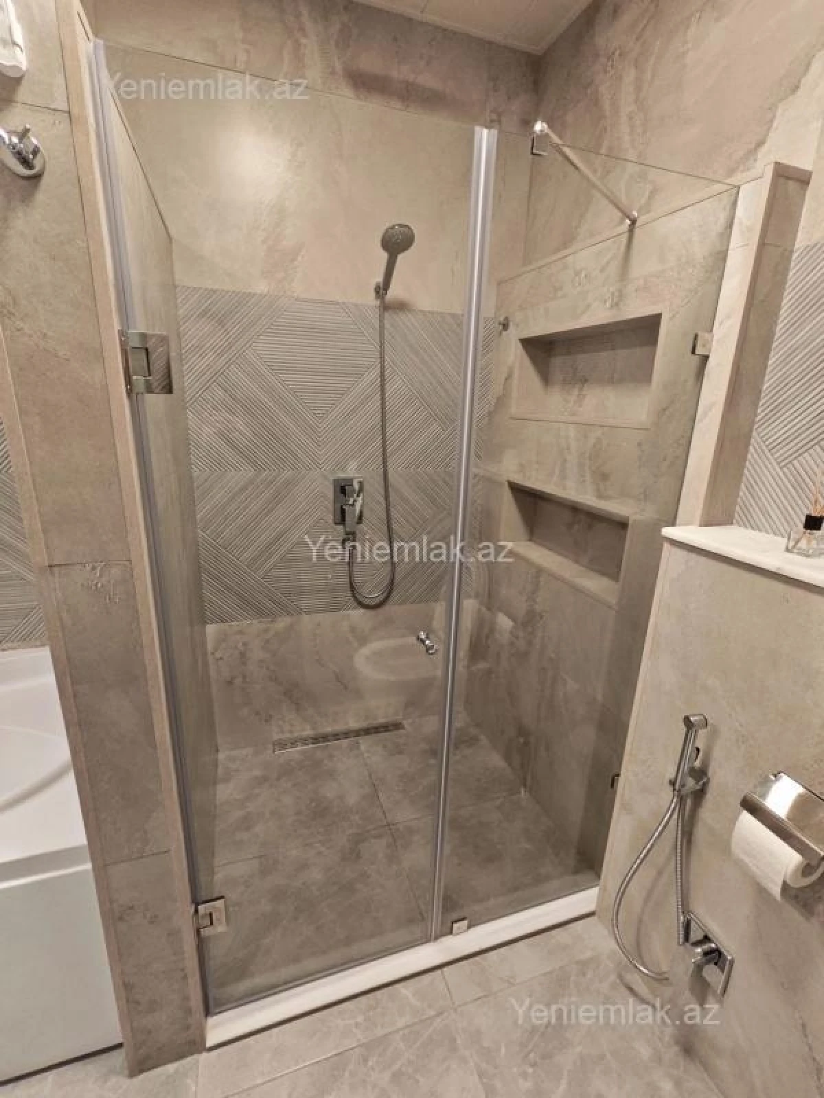 Satılır 4 otaqlı yeni tikili 126 m²